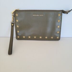 MICHAEL KORS MK Olive Green Zippered Card Holder Clutch Wristlet Star Studded